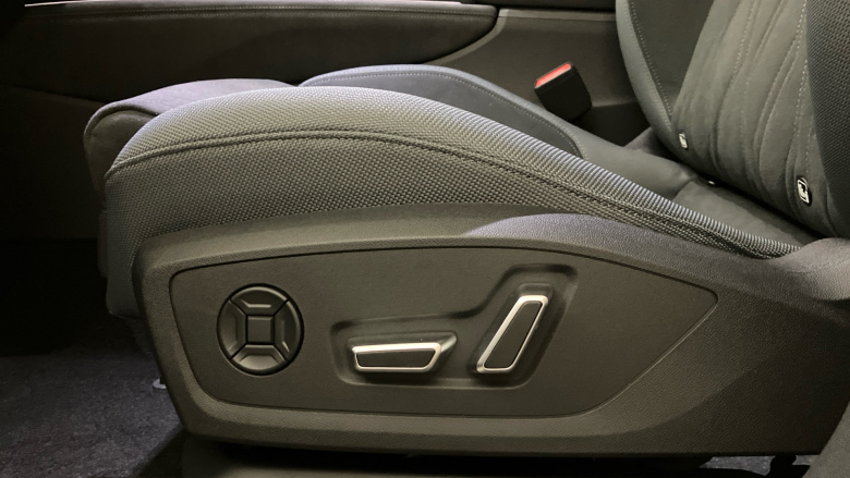 Audi Q3 1.5 e-Hybrid Launch Edition 5dr S Tronic Estate